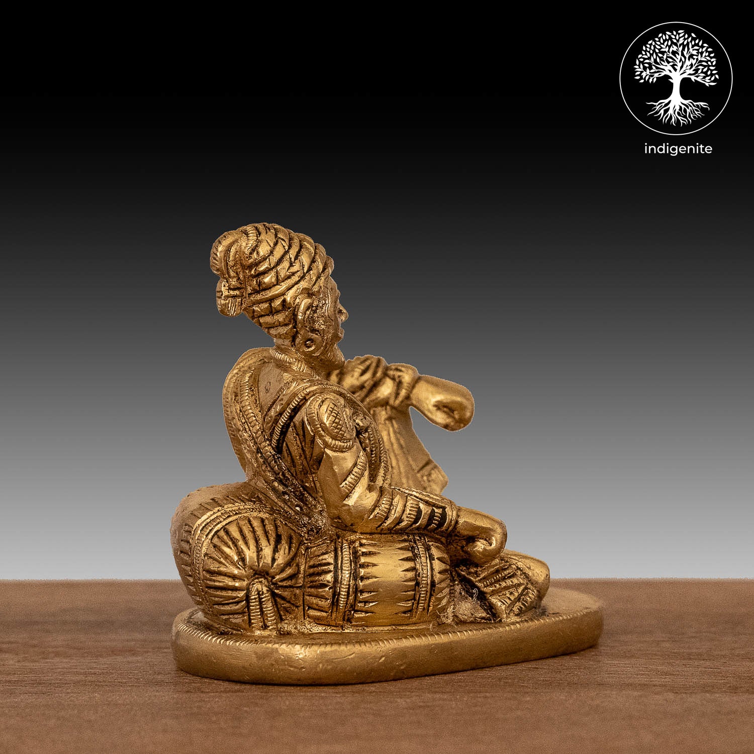 Sitting Chhatrapati Shivaji Maharaj - Brass Statue