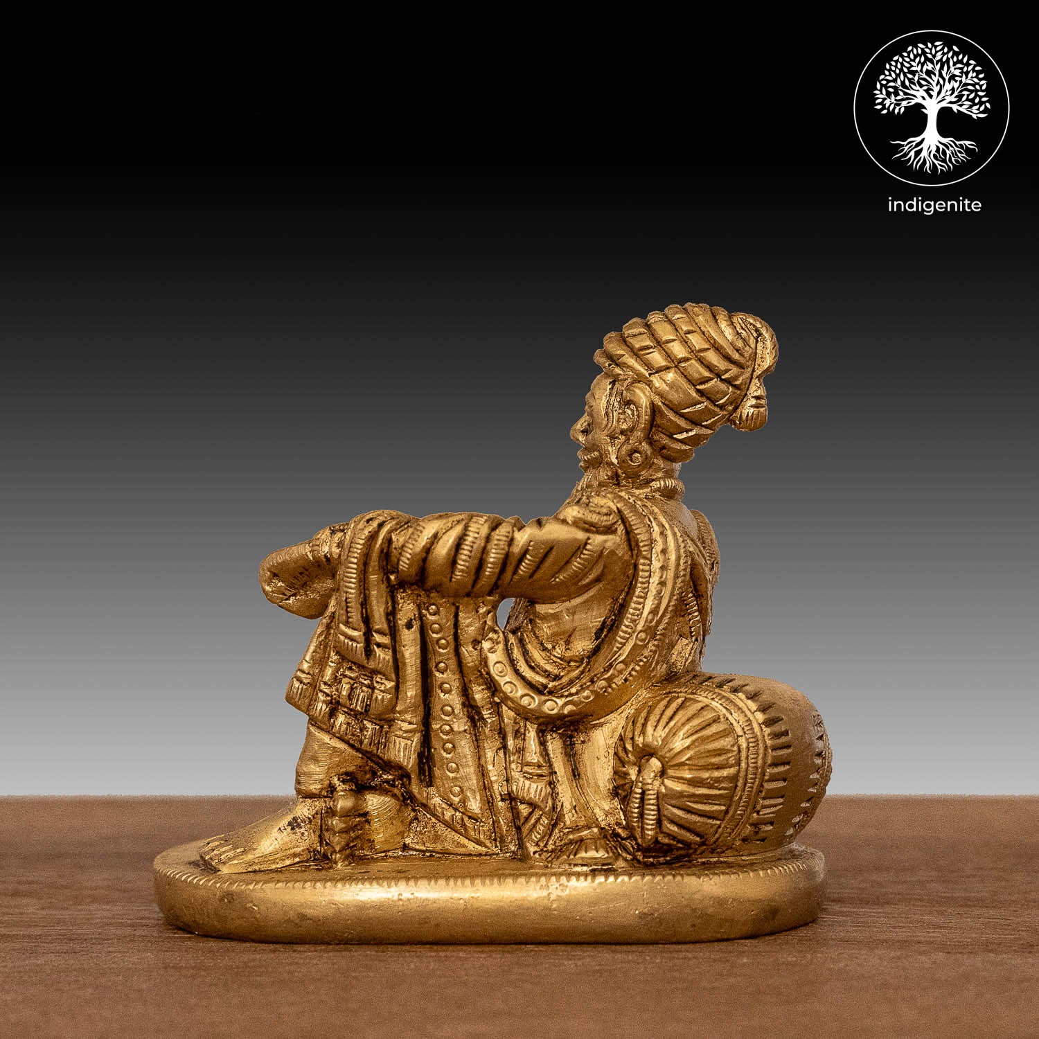 Sitting Chhatrapati Shivaji Maharaj - Brass Statue